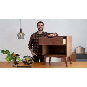 Domestika – Woodworking: Mid-century Modern Furniture 2024-2